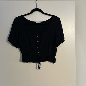 PacSun black cropped tee